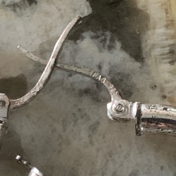 Thai Sterling Silver Diamond Cut Tube Hoop Earrings, Stamped 925 - Picture 9 of 10